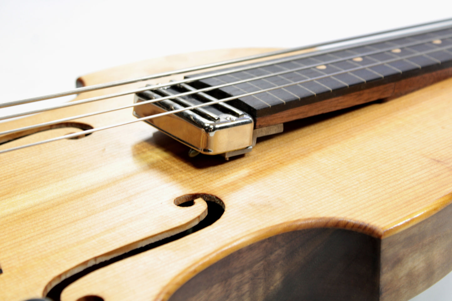 Peters Hybrid Bass, Upright tones in a E-bass package. Handmade in the USA