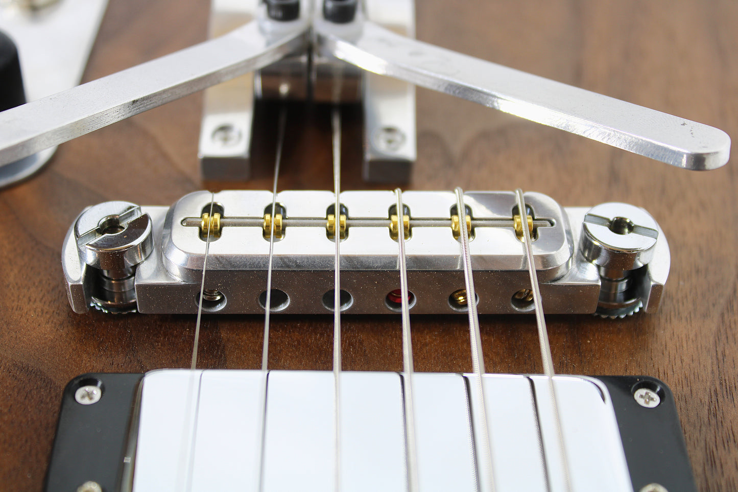 Peters stop tail Roller Bridge w/ locking studs